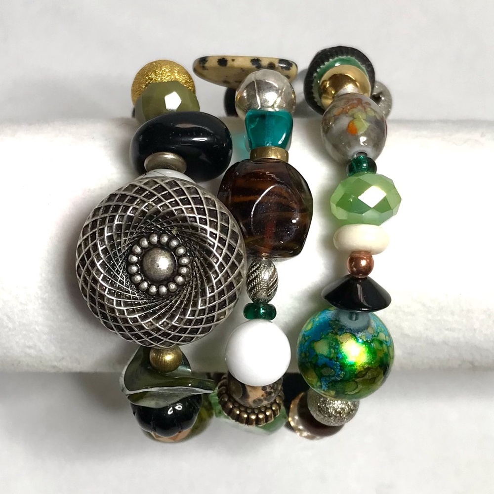 Handmade Bracelet with Vintage and Modern Elements (NB51-4H) New Without Tags - Picture 2 of 9